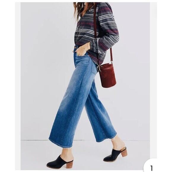 Madewell V-Neck Button-Down Shirt in Pineview Plaid Long Sleeve Top Size Medium - Picture 3 of 10